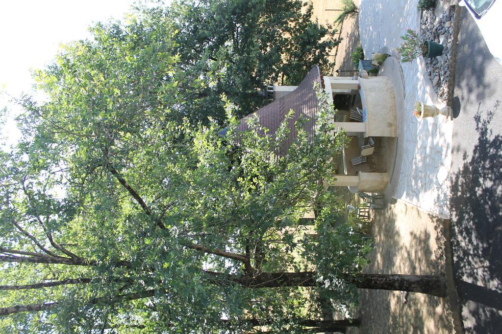 Chambres D'Hotes Le Bois Trinquille Saint-Viance Bagian luar foto