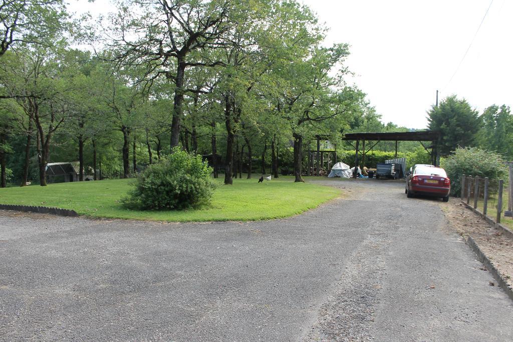Chambres D'Hotes Le Bois Trinquille Saint-Viance Bagian luar foto